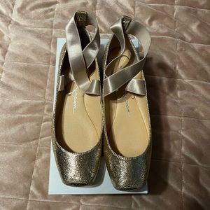 Jessica Simpson Gold Ballet Flats | 8.5 | EUC
